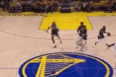 火箭記者發(fā)推：勇士隊這些動作難道不是正大光明的假摔嗎？