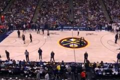 美媒發(fā)問(wèn)：亞歷山大就是2+1 約基奇的這個(gè)就是兩分不算兩罰？