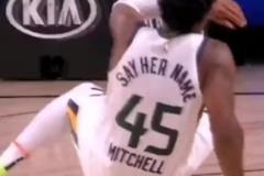 又失敗了...米切爾此前搶七大戰(zhàn)不敵掘金 賽后倒地眼含熱淚