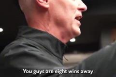 原來步行者的主教練是卡萊爾，想想當時的小牛，難怪這個成績