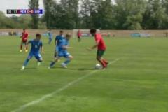 什么水平??迷你羅嘗試邊路突破，遭卡位放倒