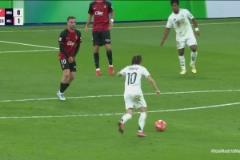 莫德里奇外圍遠(yuǎn)射勢大力沉！馬洛卡門將飛身單掌撲出！