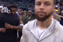 拔劍四顧心茫然！庫里賽后獨(dú)自徘徊在人群中目光迷離