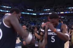 天作之合！華子和蘭德?tīng)栙惡髶粽茡肀?現(xiàn)場(chǎng)響起一陣?yán)墙? title=