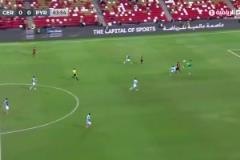 隊友直接給跪了！埃及賽場驚現(xiàn)年度驚天空門不進(jìn)