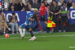 不太冷靜！卡夫雷拉出拳攻擊亞馬爾被直紅罰下！