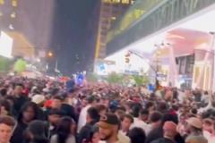 過(guò)年了過(guò)年了！尼克斯擊敗綠軍殺進(jìn)東決 紐約街頭人山人海