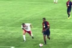 對手膜拜45歲的小羅牛尾巴過人