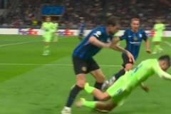 阿切爾比：你們留在后場，我要上去了！