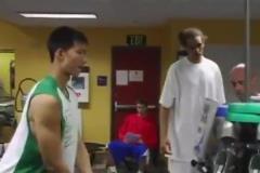 看看07年夏天阿聯(lián)為雄鹿試訓(xùn)的視頻！楊瀚森若有這手投籃就完美了