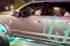 尼克斯這位罰球怎么樣我不知道，但是車是真帥啊...