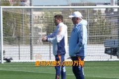 心里苦！安切洛蒂要求買后衛(wèi)俱樂部無動于衷，阿隆索一來就買