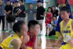 關(guān)于庫(kù)里的穿搭，你打幾分？