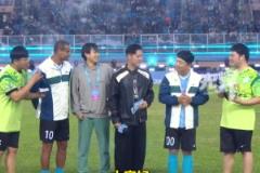 黃渤這次真進球啦！現(xiàn)場合不攏嘴：今天晚上好好喝一頓吧