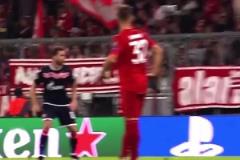 老球迷看臺失聲痛哭！皇馬傳奇賽這陣容，你都認(rèn)識嗎？