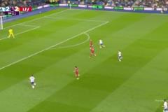 利物浦被反超！三笘薰策動(dòng)奧萊利助攻，辛謝爾伍德輕松推射破門