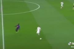 登貝萊這個(gè)神跑位，魔笛都看呆了