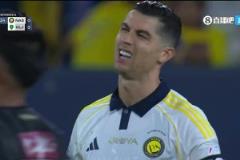 太追求角度！哈納姆突破造點(diǎn)，C羅主罰點(diǎn)球擊中門柱外側(cè)彈出